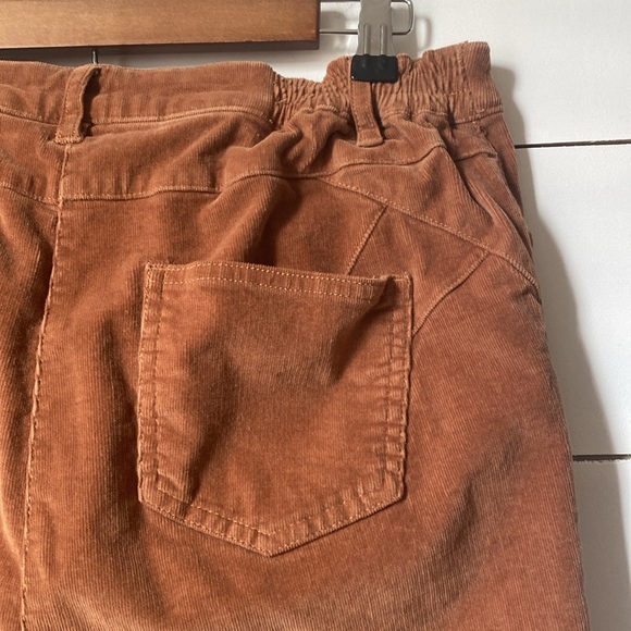 Women’s Corduroy Pants - Picture 4 of 5